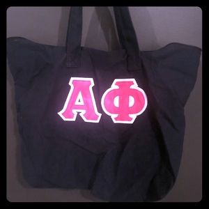 *CLOSET CLEAN OUT* 🎒 Alpha phi tote bag